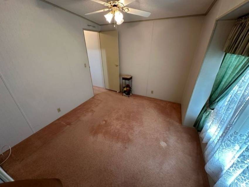 252 Dixie Circle a Haines City, FL Mobile or Manufactured Home for Sale